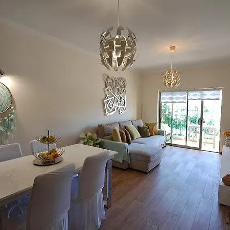 Апартаменти Luxo E Sossego