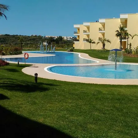 Luxo E Sossego אלבופיירה