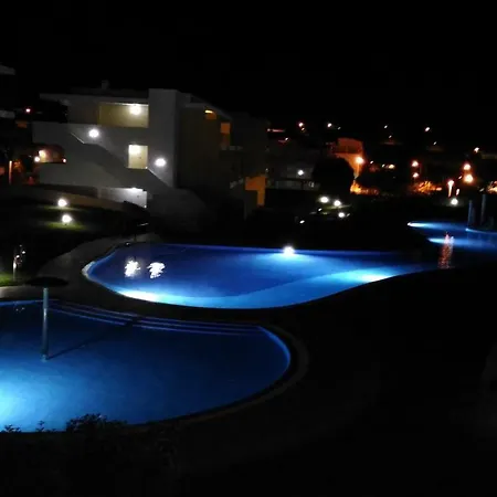 Luxo E Sossego * Αλμπουφέιρα